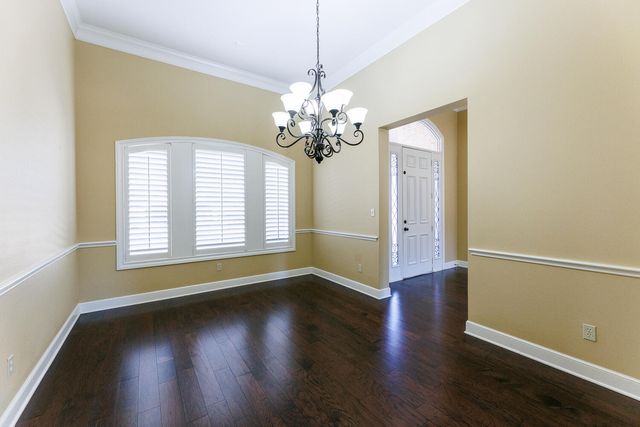 7707 La Salle Avenue, Lubbock, TX 79424