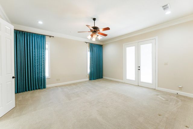 7707 La Salle Avenue, Lubbock, TX 79424