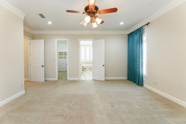 7707 La Salle Avenue, Lubbock, TX 79424