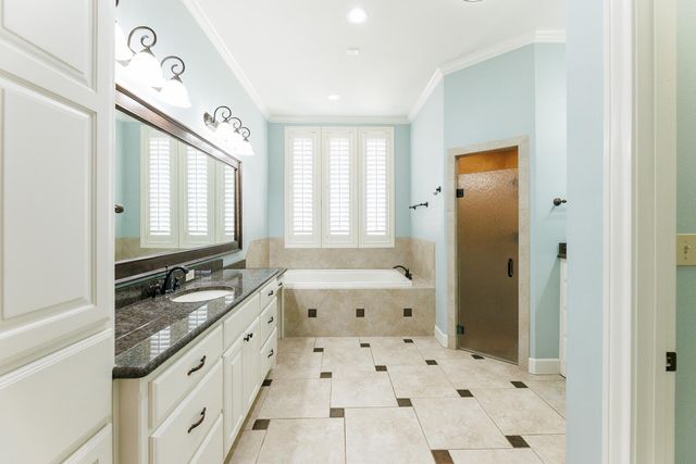 7707 La Salle Avenue, Lubbock, TX 79424