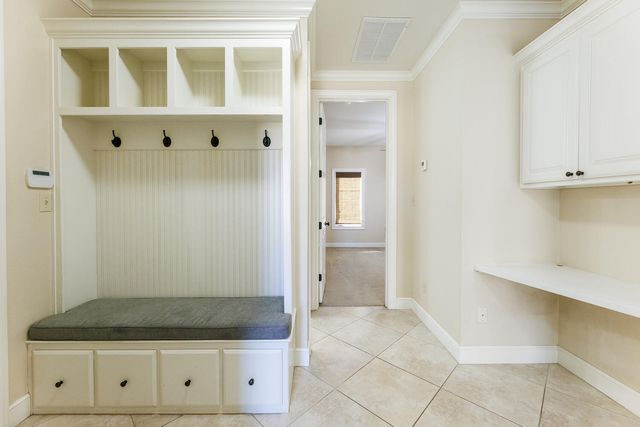 7707 La Salle Avenue, Lubbock, TX 79424