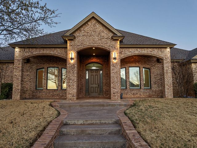 7707 La Salle Avenue, Lubbock, TX 79424