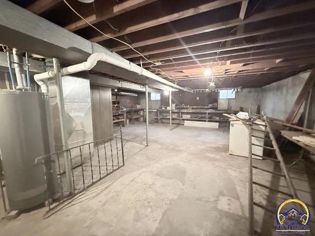 440 W 16th ST, Horton, KS 66439