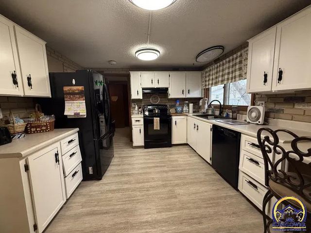 440 W 16th ST, Horton, KS 66439