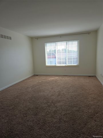 1160 Catalpa Drive, Berkley, MI 48072