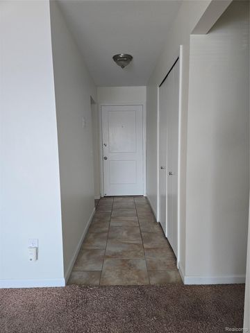 1160 Catalpa Drive, Berkley, MI 48072
