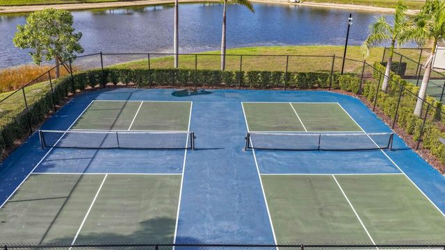 6823 KING CREEK DRIVE, Sun City Center, FL 33573