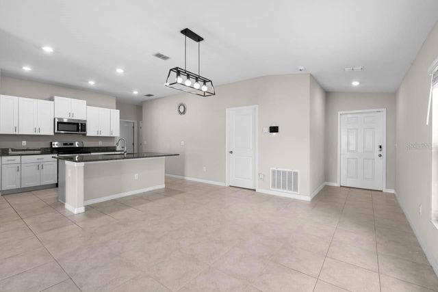 6823 KING CREEK DRIVE, Sun City Center, FL 33573
