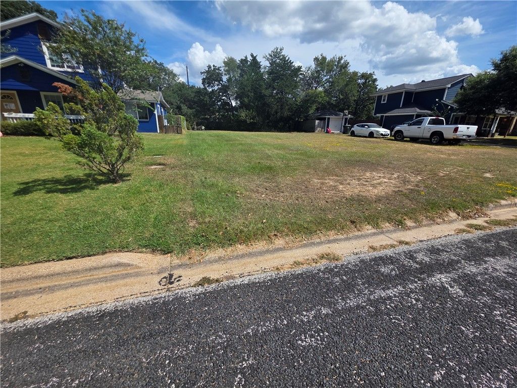 2410 Woodbend Drive, Bryan, TX 77803 — photo 5