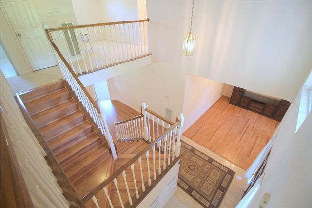 16326 Brush Meadows Court, Sugar Land, TX 77498