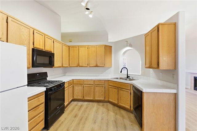 126 Grandview Drive, Henderson, NV 89002