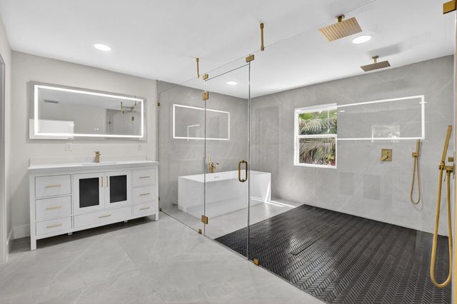 7134 San Sebastian Drive, Boca Raton, FL 33433