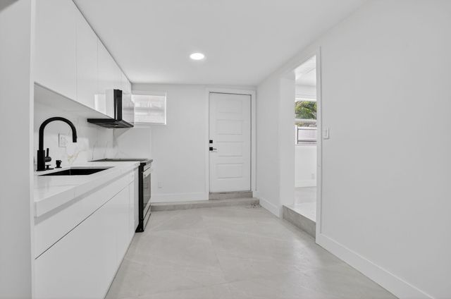 7134 San Sebastian Drive, Boca Raton, FL 33433