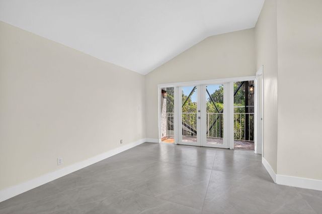 7134 San Sebastian Drive, Boca Raton, FL 33433