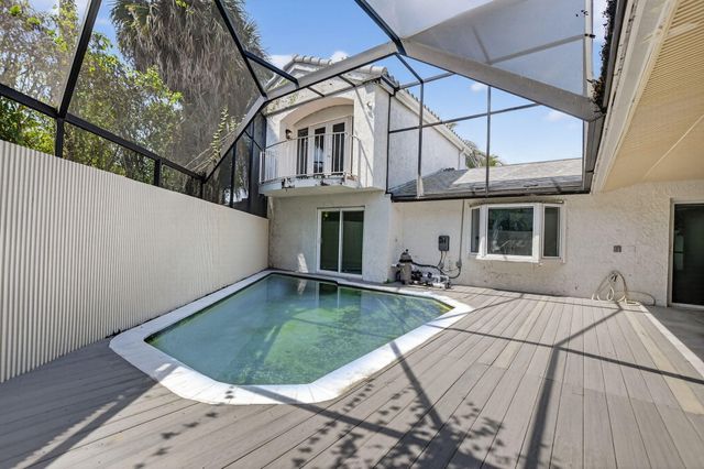 7134 San Sebastian Drive, Boca Raton, FL 33433