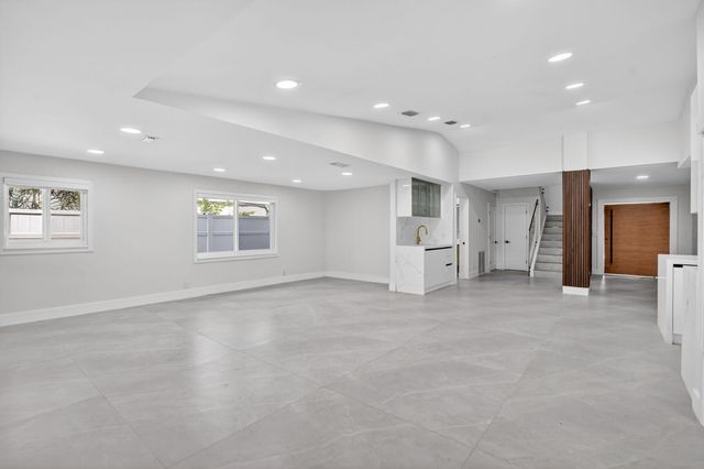 7134 San Sebastian Drive, Boca Raton, FL 33433