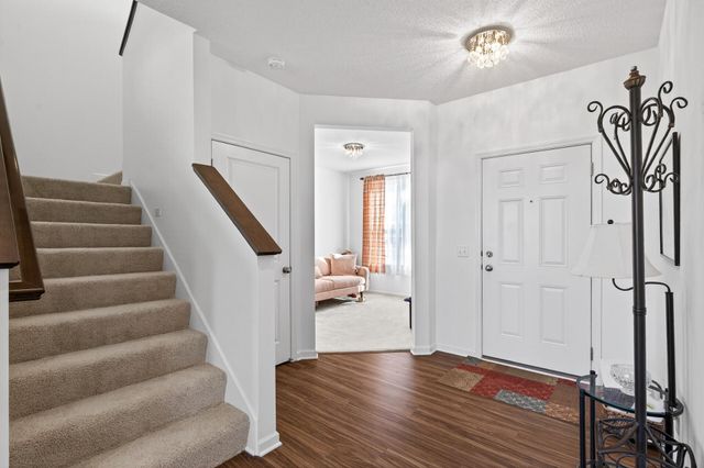 5490 Annapolis Lane N, Plymouth, MN 55446