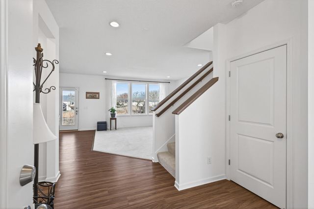 5490 Annapolis Lane N, Plymouth, MN 55446