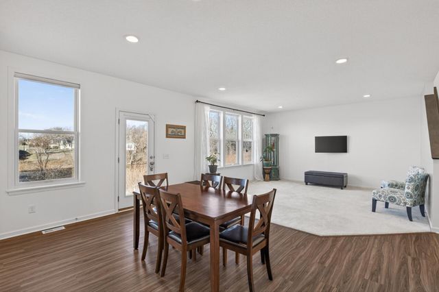 5490 Annapolis Lane N, Plymouth, MN 55446