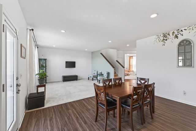 5490 Annapolis Lane N, Plymouth, MN 55446