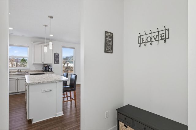 5490 Annapolis Lane N, Plymouth, MN 55446