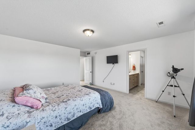 5490 Annapolis Lane N, Plymouth, MN 55446