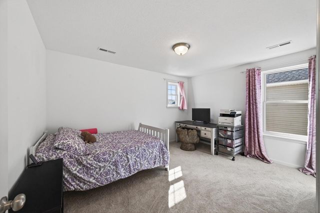 5490 Annapolis Lane N, Plymouth, MN 55446
