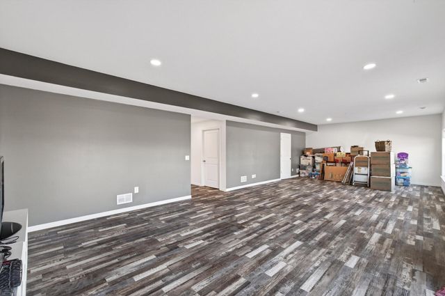 5490 Annapolis Lane N, Plymouth, MN 55446