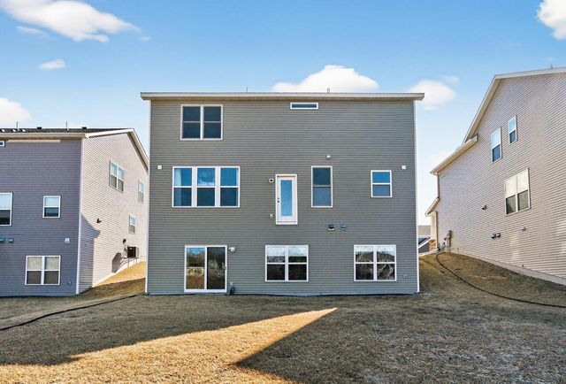 5490 Annapolis Lane N, Plymouth, MN 55446