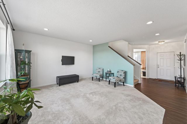 5490 Annapolis Lane N, Plymouth, MN 55446