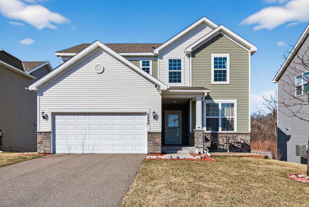 5490 Annapolis Lane N, Plymouth, MN 55446
