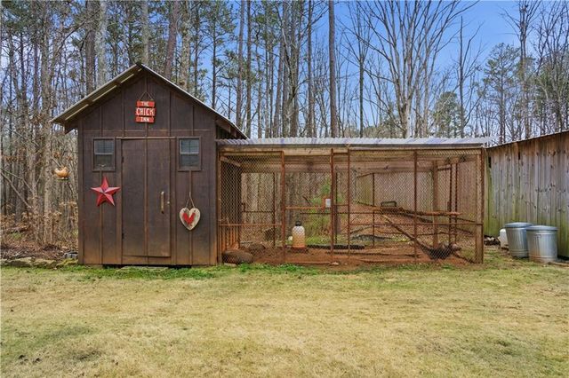 635 Colbert Road, Dallas, GA 30132