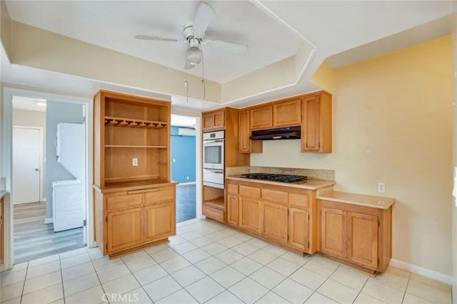 1015 E Walnut Avenue, Orange, CA 92867