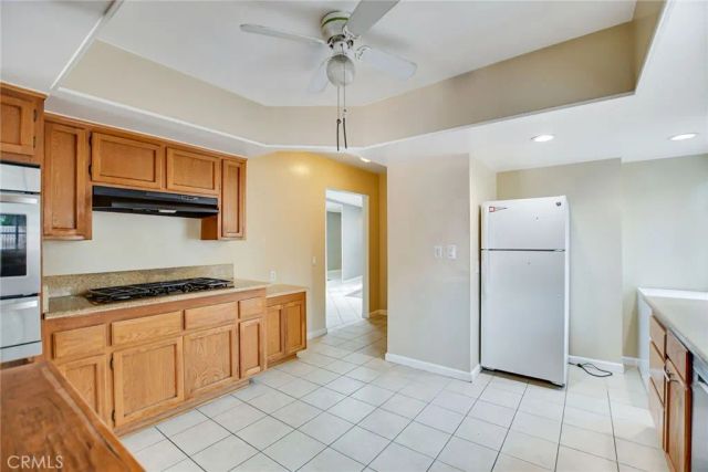 1015 E Walnut Avenue, Orange, CA 92867