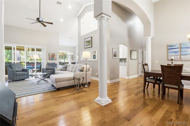 3156 N Caves Valley Path, Lecanto, FL 34461