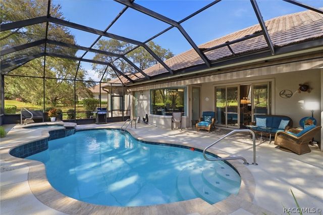 3156 N Caves Valley Path, Lecanto, FL 34461