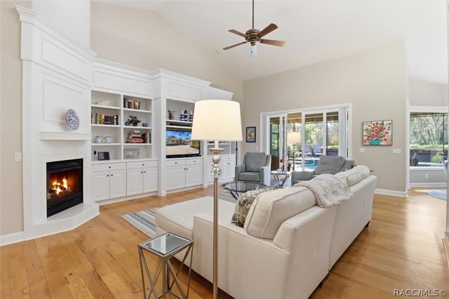 3156 N Caves Valley Path, Lecanto, FL 34461