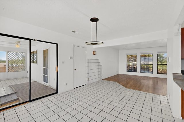 404 Longwood Drive NE, Rio Rancho, NM 87124