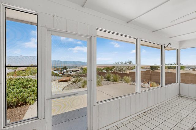 404 Longwood Drive NE, Rio Rancho, NM 87124