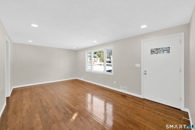 23 Bancroft Road, Vernon, CT 06066