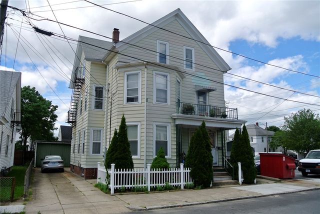 18 Standish Avenue, Cranston, RI 02920