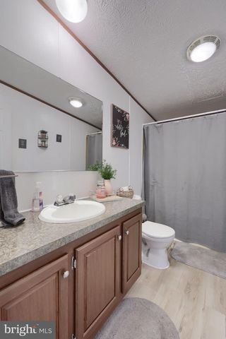 204 AMBER CIR, New Holland, PA 17557
