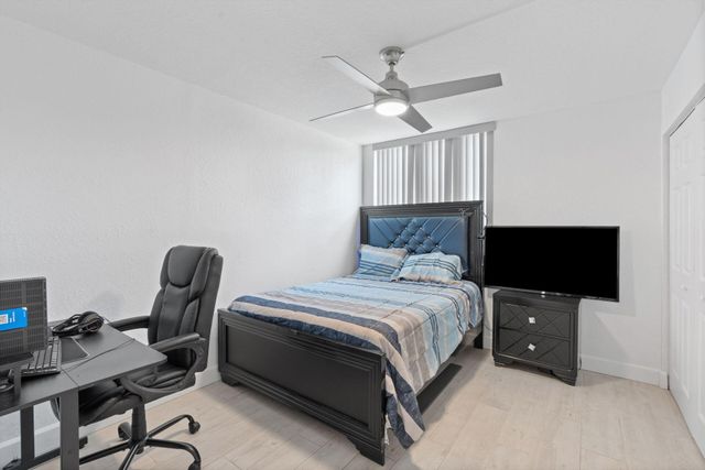 9592 SW 1st Court 13-F, Coral Springs, FL 33071