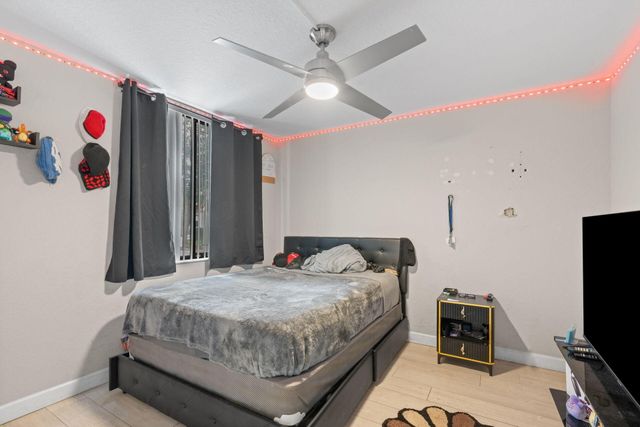 9592 SW 1st Court 13-F, Coral Springs, FL 33071