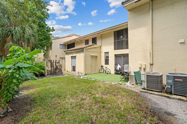 9592 SW 1st Court 13-F, Coral Springs, FL 33071