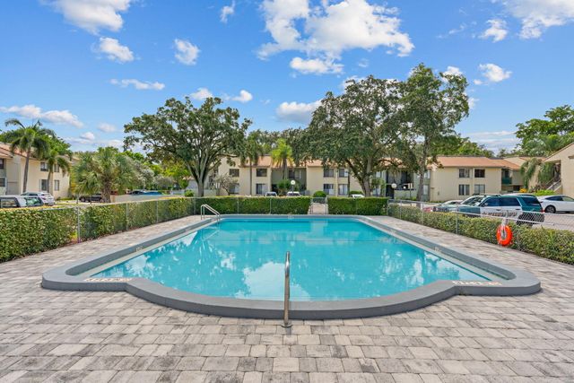 9592 SW 1st Court 13-F, Coral Springs, FL 33071
