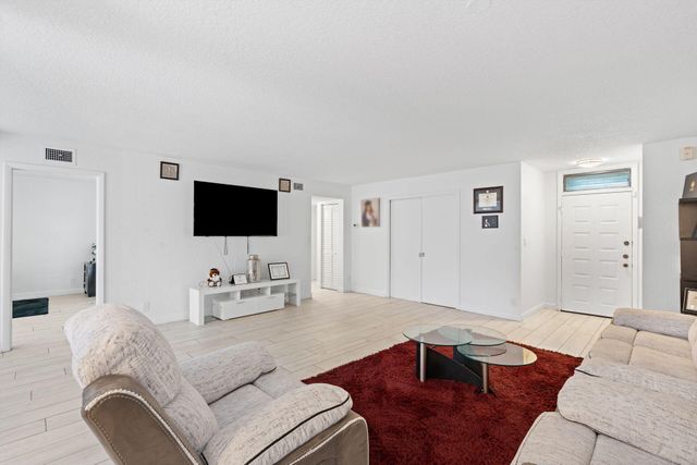 9592 SW 1st Court 13-F, Coral Springs, FL 33071