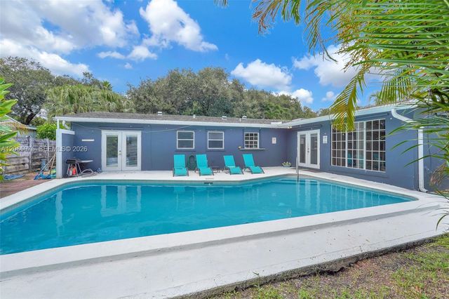 407 S 56th Terrace, Hollywood, FL 33023
