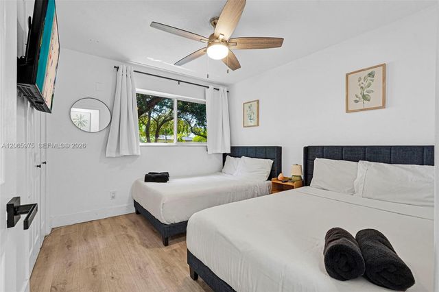 407 S 56th Terrace, Hollywood, FL 33023