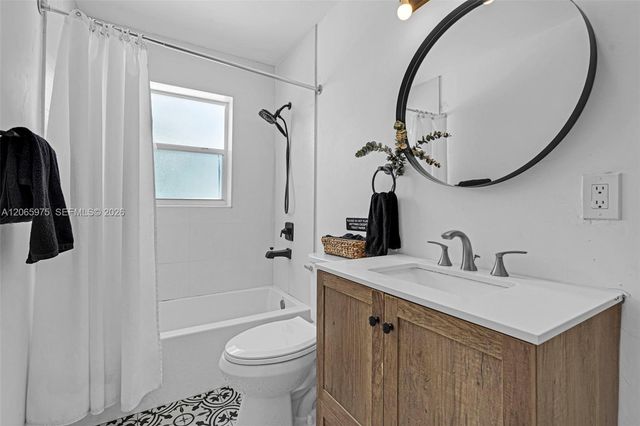 407 S 56th Terrace, Hollywood, FL 33023